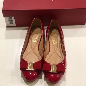 Salvatore Ferragamo Varina Ballet Flats size 5.5